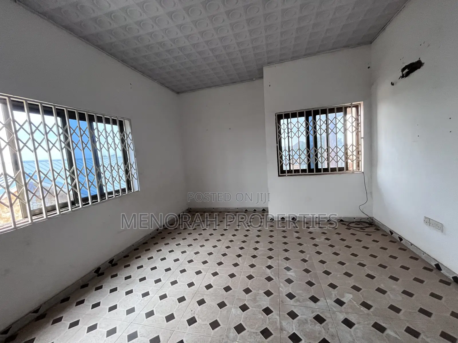 2bdrm Apartment in Adenta Commandos for rent