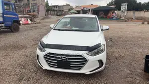 Hyundai Elantra 2018 White
