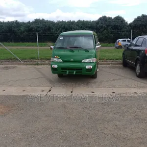 Hyundai H-100 2001 Green