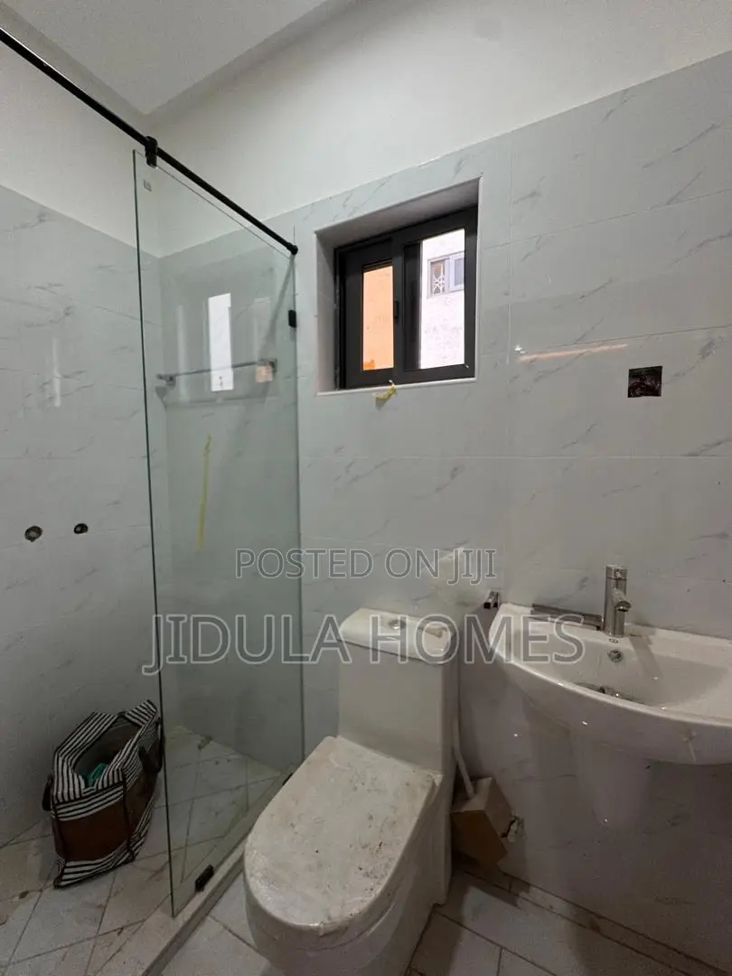 4bdrm Townhouse/Terrace in East Legon Hills, School Junction for sale