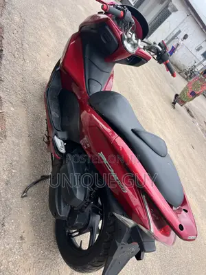 Honda 2024 Red