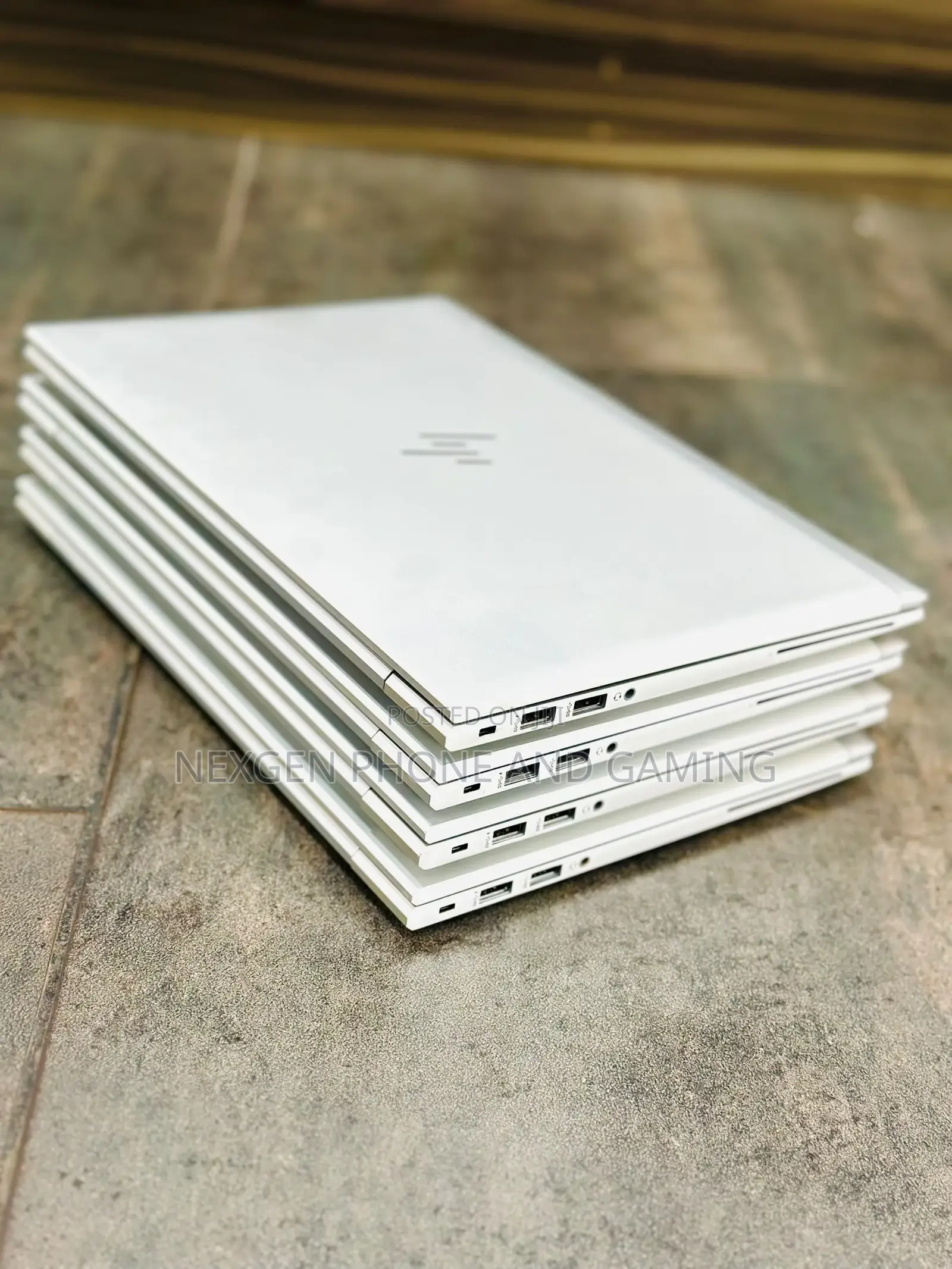 New Laptop HP EliteBook 830 G8 8GB Intel Core i5 SSD 256GB