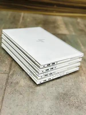 New Laptop HP EliteBook 830 G8 8GB Intel Core i5 SSD 256GB