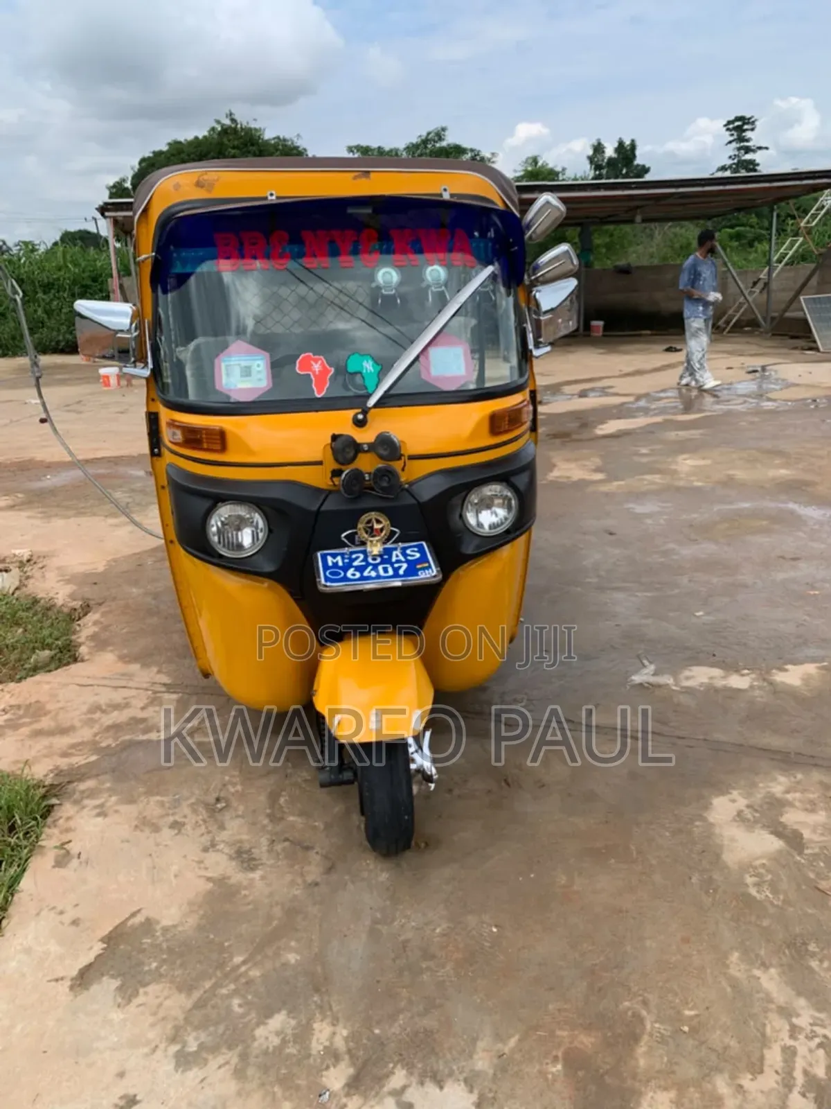 Bajaj RE 2025 Red