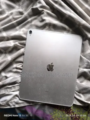 Apple iPad Pro 64 GB Gray
