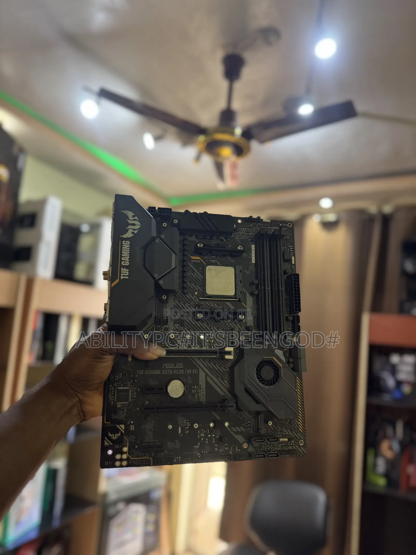 Ryzen 7 5800X X570 Tuff WiFi Board