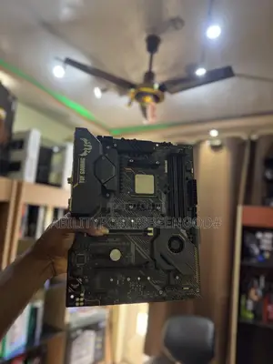 Ryzen 7 5800X X570 Tuff WiFi Board