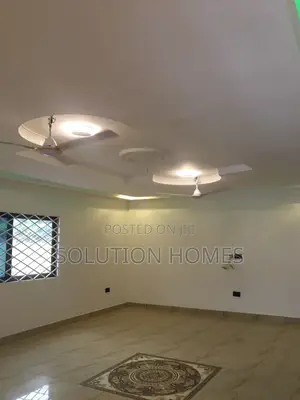 3bdrm House in Ngleshie Amanfro for rent
