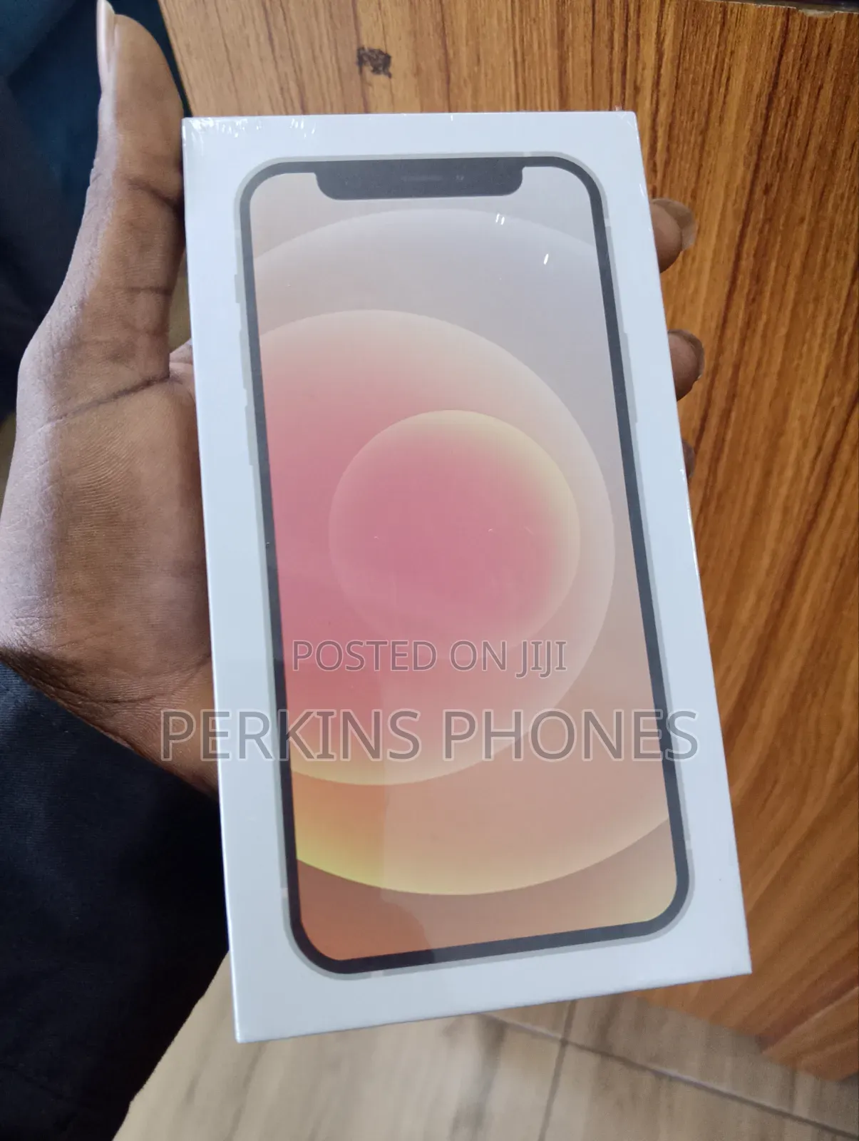 New Apple iPhone 12 64 GB Silver