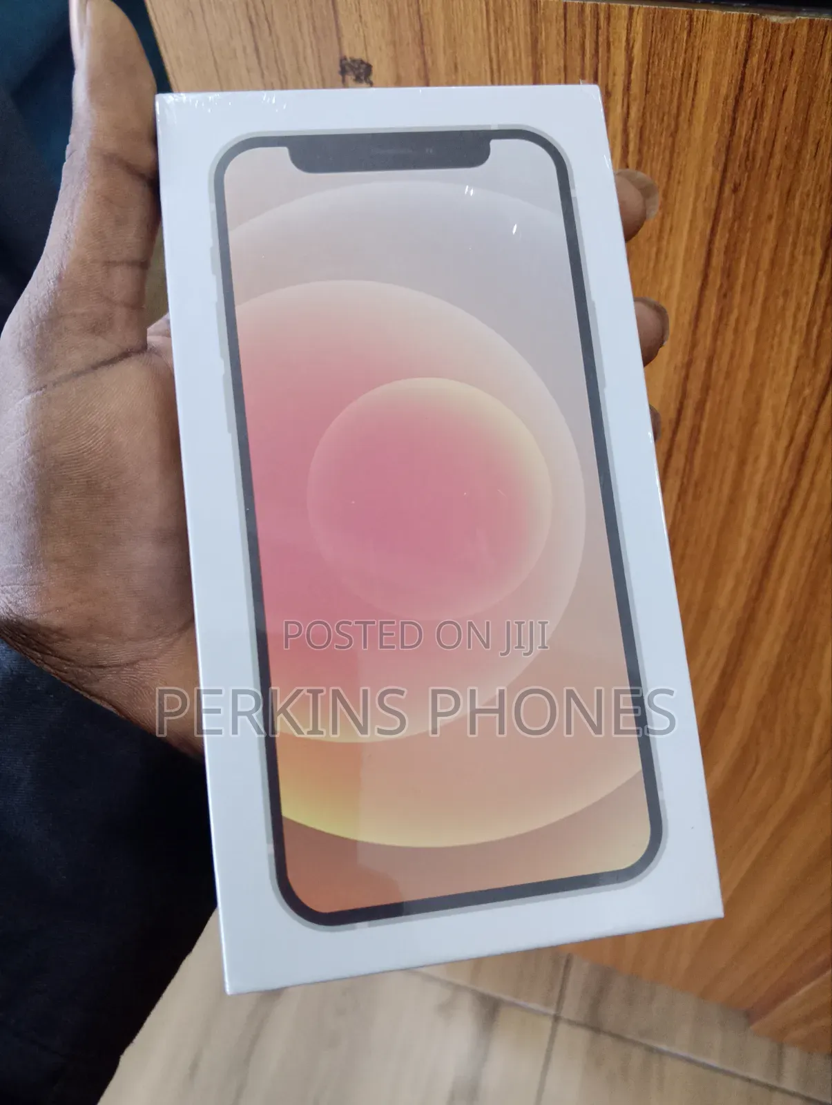 New Apple iPhone 12 64 GB Silver