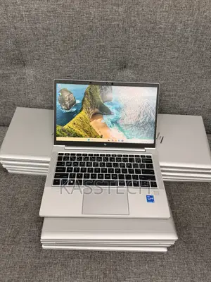 Laptop HP EliteBook 830 G8 8GB Intel Core i5 SSD 256GB