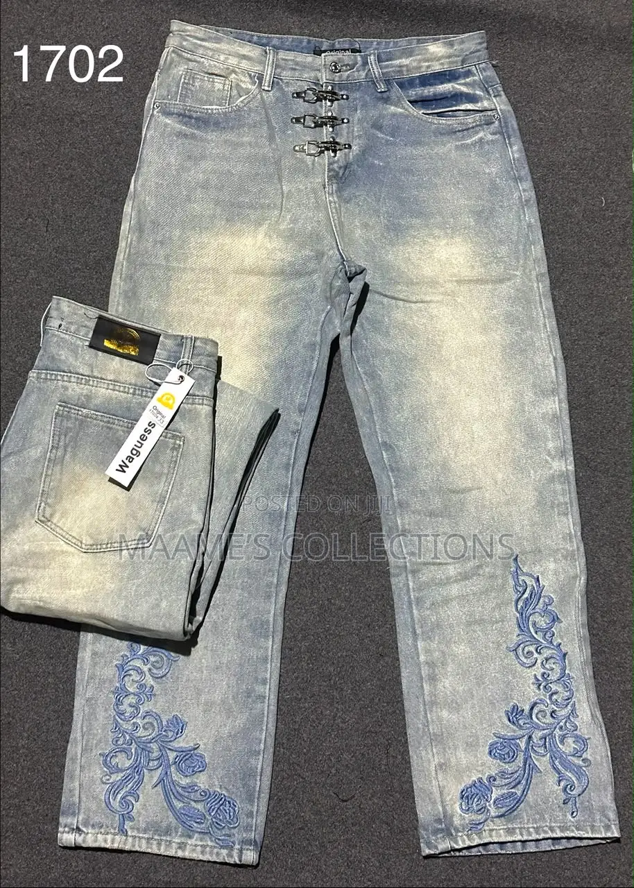 Men’s Loose Fit Wide-Leg Baggy Jeans