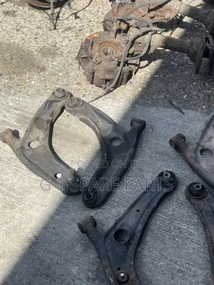 Toyota Vitz/Yaris Lower Arm Pair