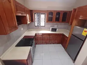 Furnished 3bdrm Townhouse / Terrace in Hfc, Baatsona Total for rent