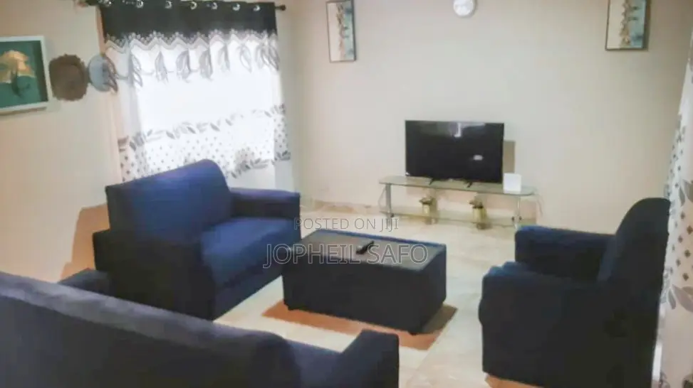 Furnished 3bdrm Townhouse / Terrace in Hfc, Baatsona Total for rent