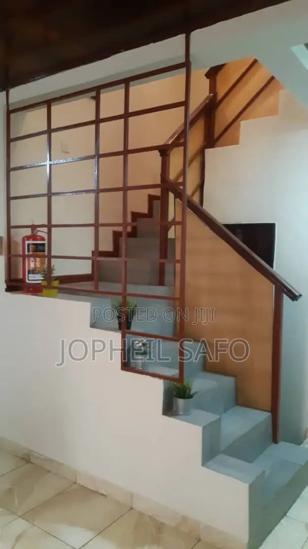 Furnished 3bdrm Townhouse / Terrace in Hfc, Baatsona Total for rent