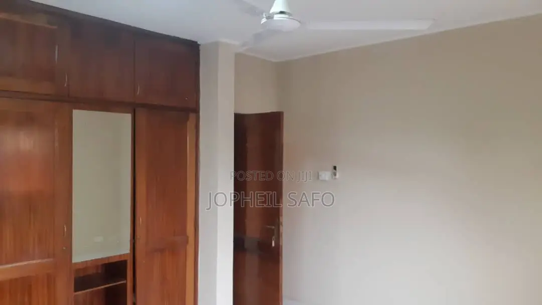 Furnished 3bdrm Townhouse / Terrace in Hfc, Baatsona Total for rent