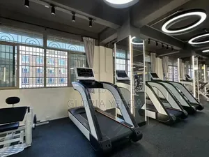 Heavy-Duty Commercial TREADMILL