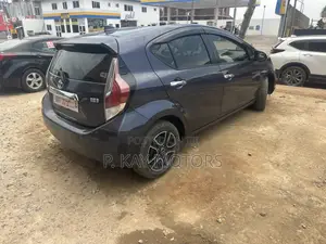 Toyota Aqua G GS 2014 Gray