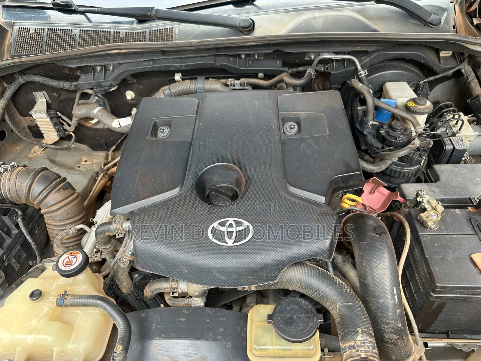 Toyota Hilux Revo Double Cab Petrol 2.7 AWD 2019 Gray