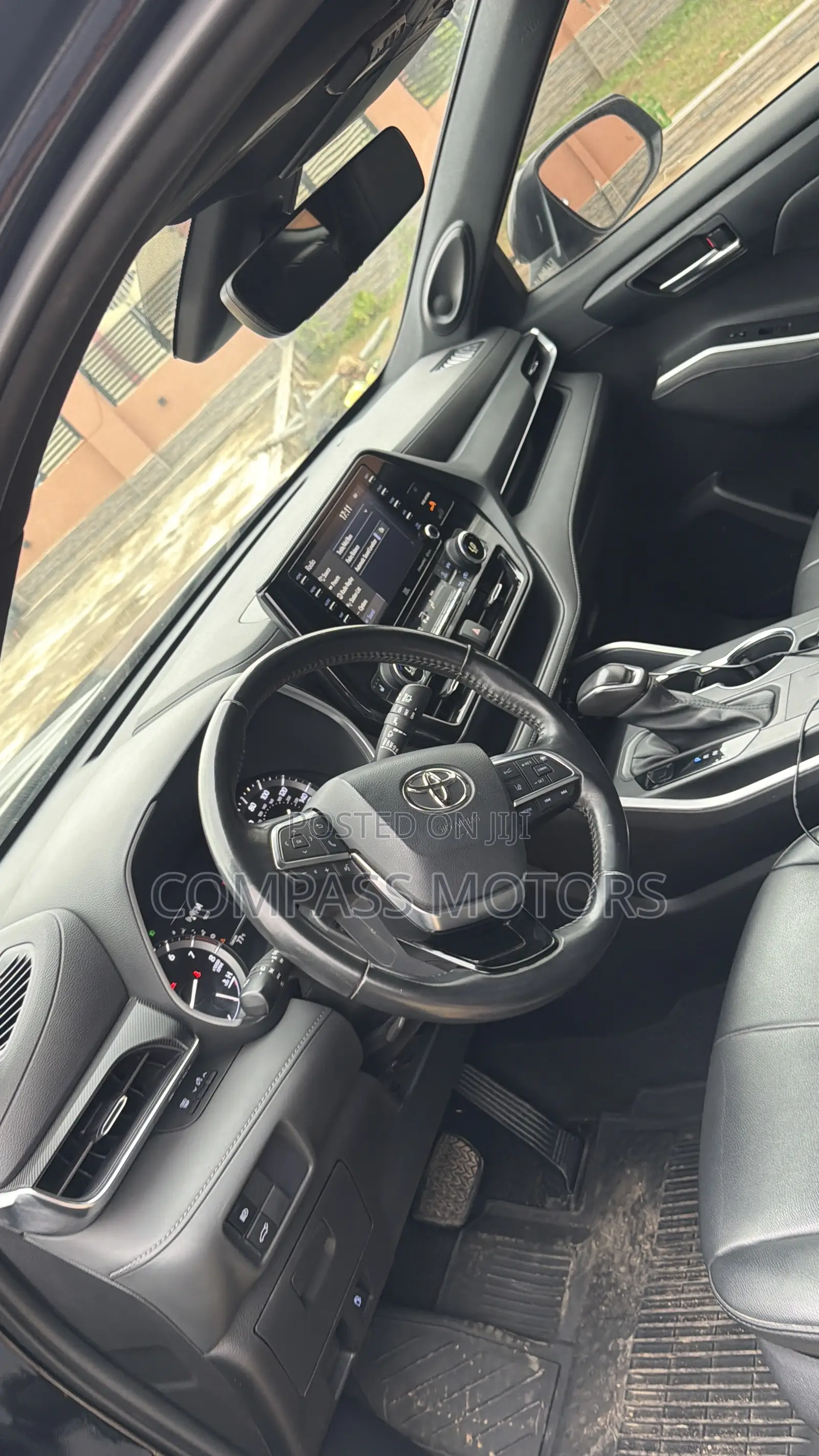 Toyota Highlander XSE 2021 Black