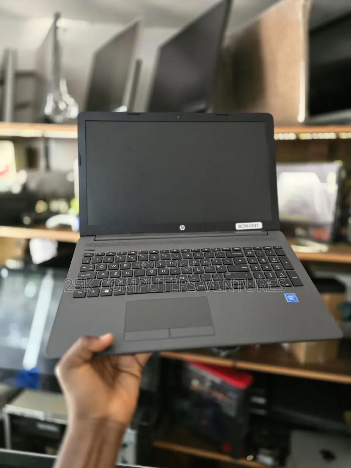 Laptop HP 250 G7 4GB Intel SSD 128GB