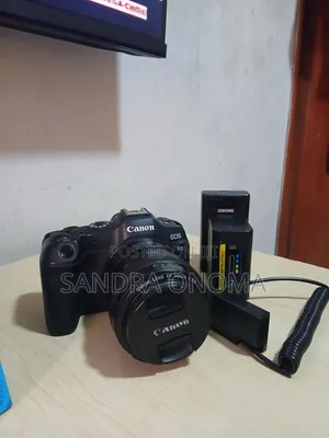 Canon Eos R8