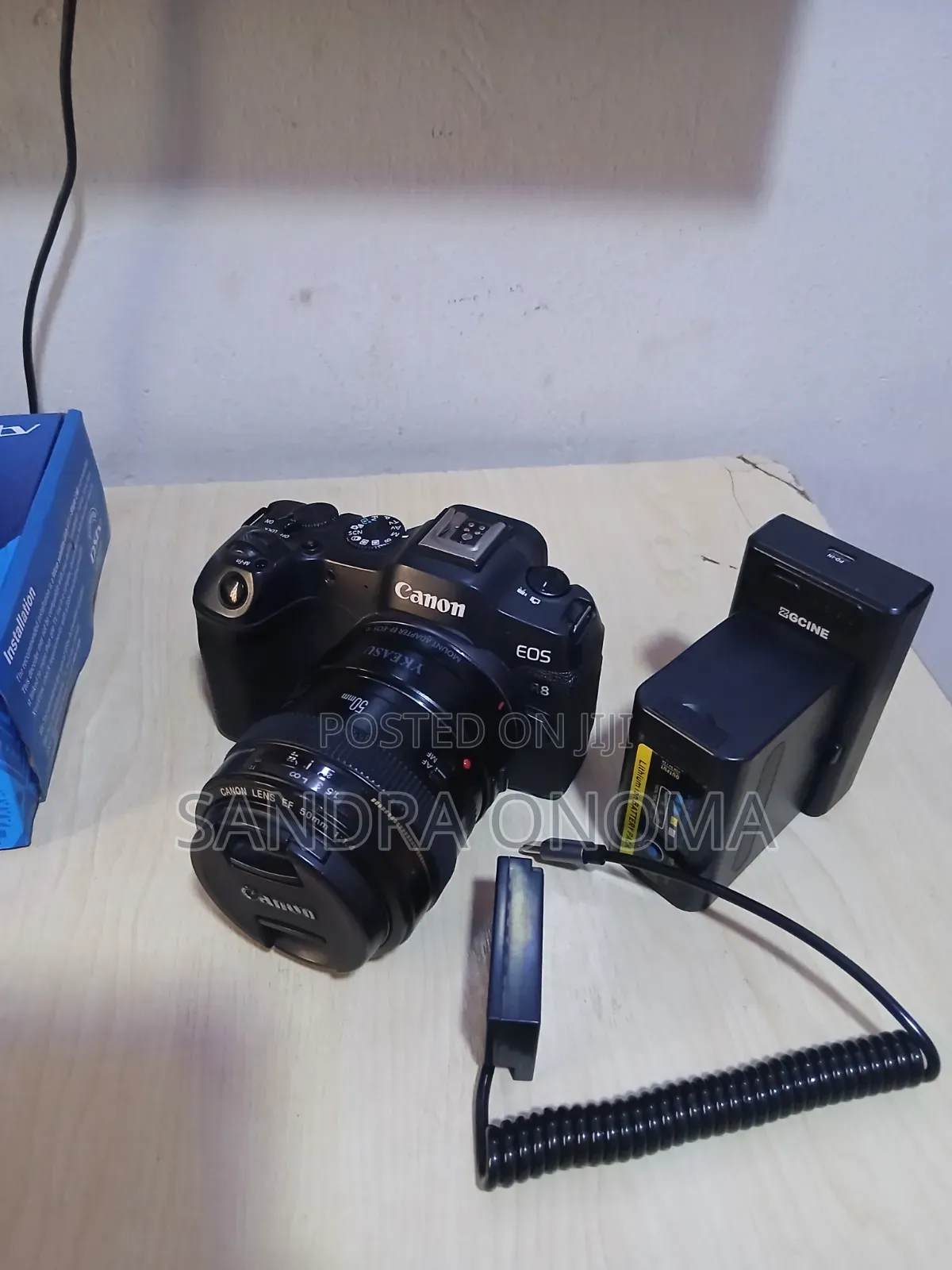Canon Eos R8