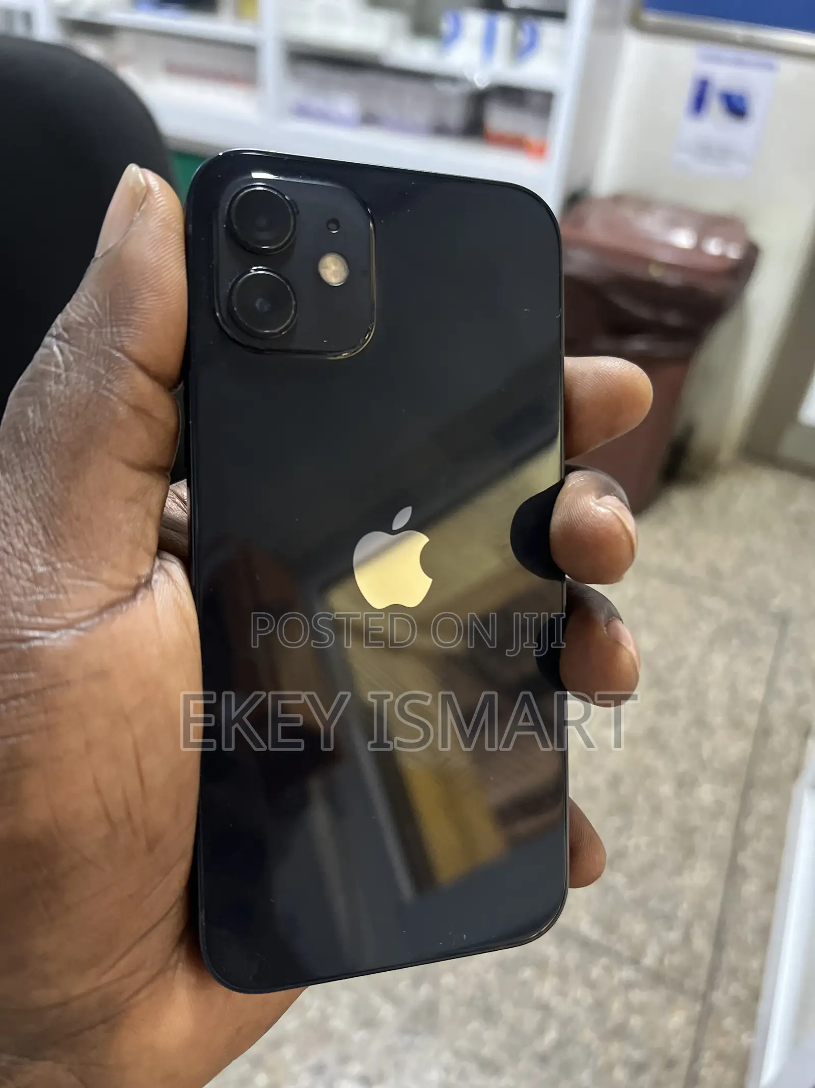 Apple iPhone 12 64 GB Black