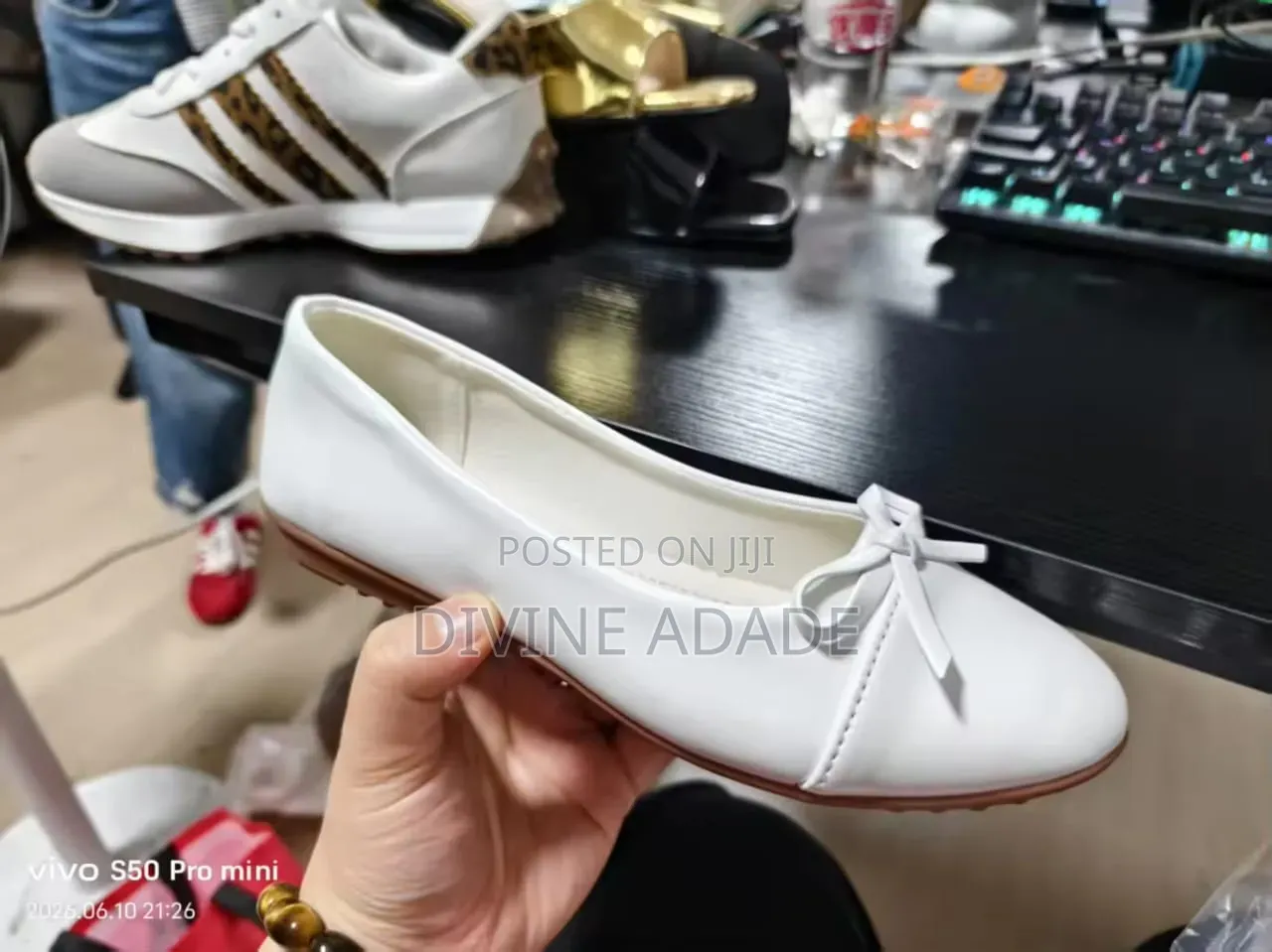 Flat White Nurses Shoes