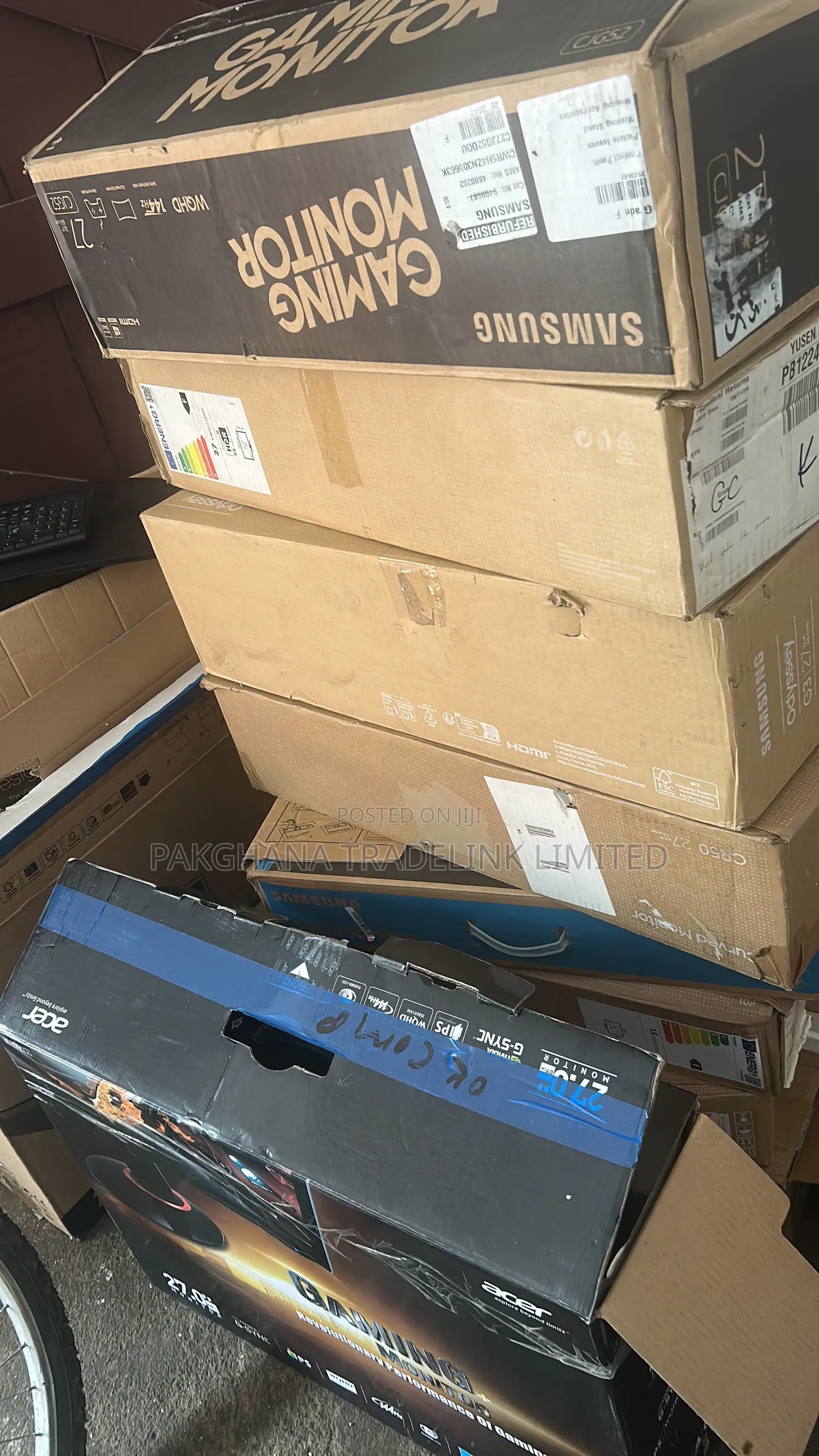Samung Broken and Dead Monitors Lot