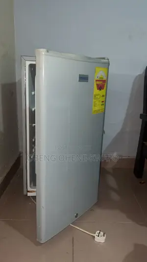 NASCO 80L Table Top Fridge - Silver (Clean Fully Functional)