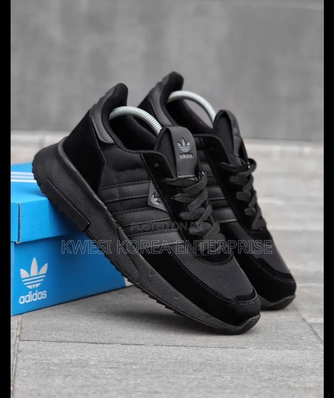 Adidas Sports Sneaker