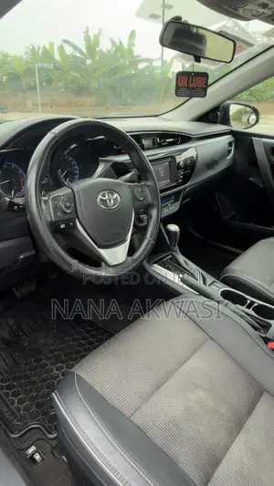 Toyota Corolla S 4dr Sedan (1.8L 4cyl CVT) 2016 Silver