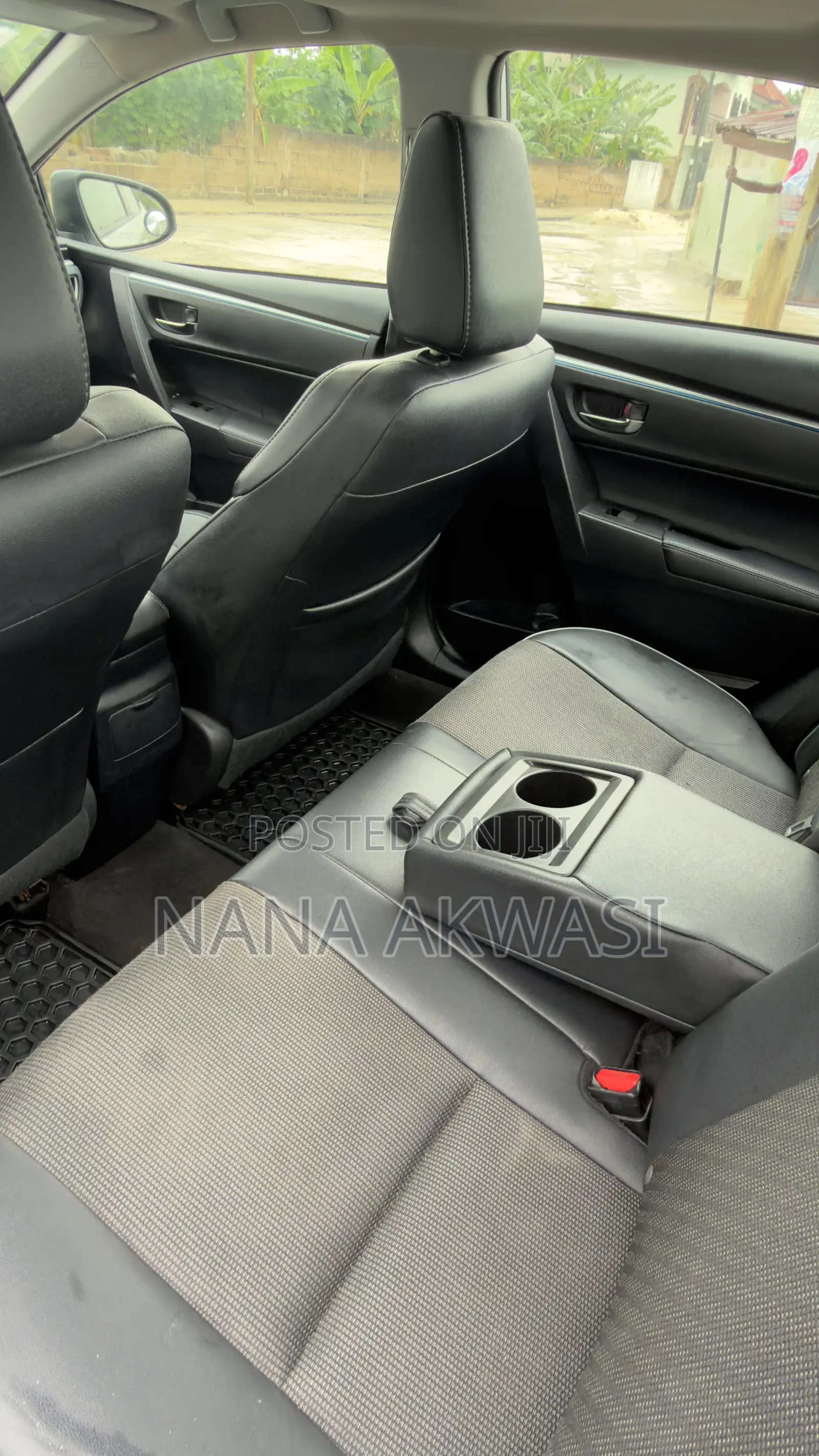Toyota Corolla S 4dr Sedan (1.8L 4cyl CVT) 2016 Silver