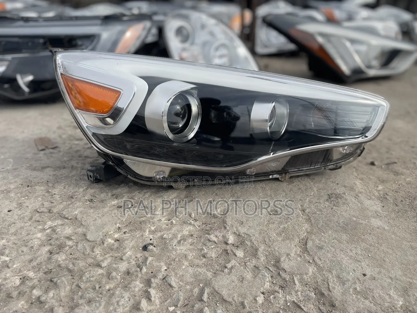 Kia Cadenza 2015-2018 Headlight
