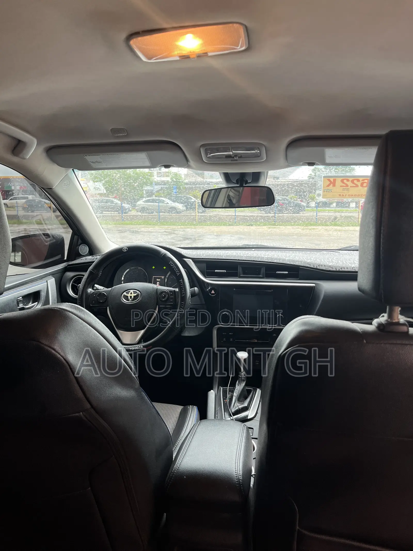Toyota Corolla SE (1.8L 4cyl 2A) 2019 Brown