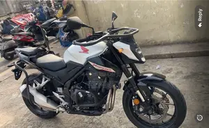 Honda CB 2025 Blue
