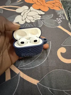 Apple AirPods