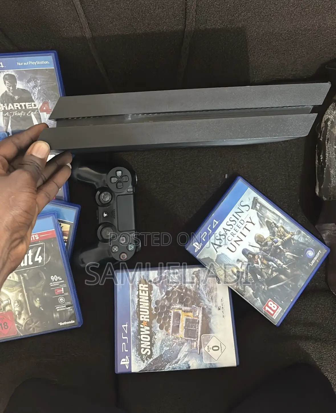 PS4 Console