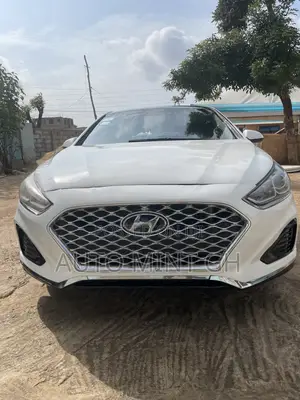 Hyundai Sonata SE 2019 White