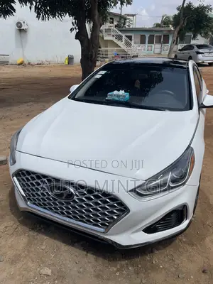 Hyundai Sonata SE 2019 White