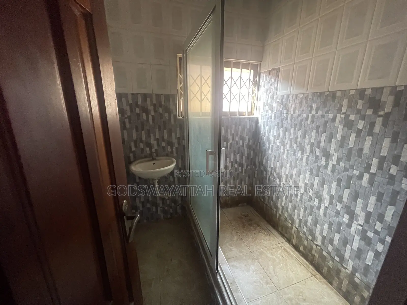 1bdrm Apartment in East Legon, Adjiriganor for rent