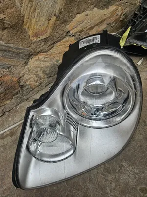 Porche Cayenne Headlights 03 Driver Side Charger Type