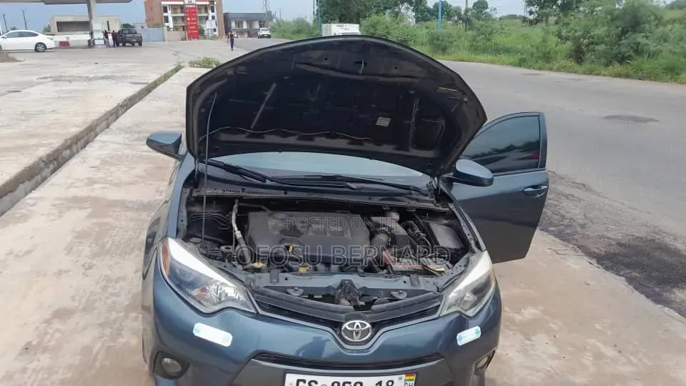 Toyota Corolla 2015 Black