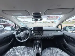 Toyota Corolla LE 2024 Blue