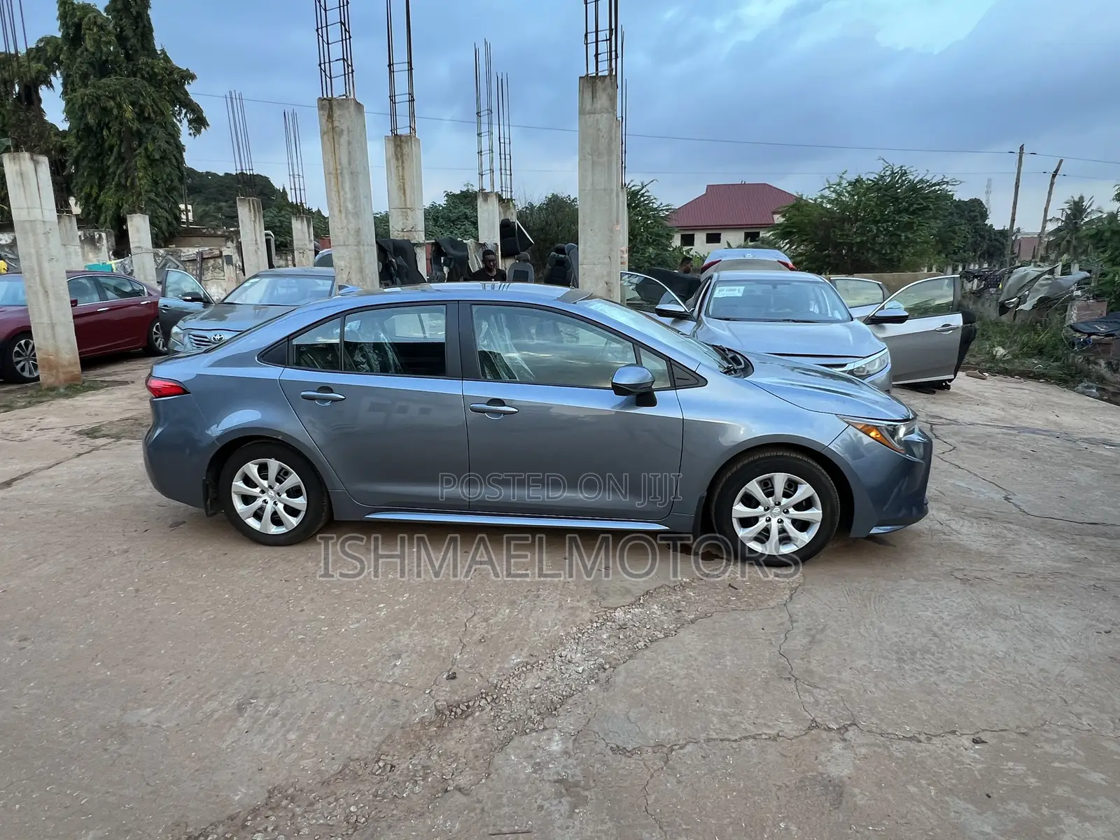 Toyota Corolla LE 2024 Blue