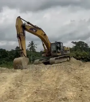 Excavator 330cl