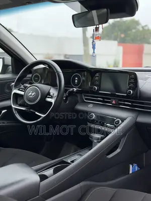 Hyundai Elantra SE 2021 Gray