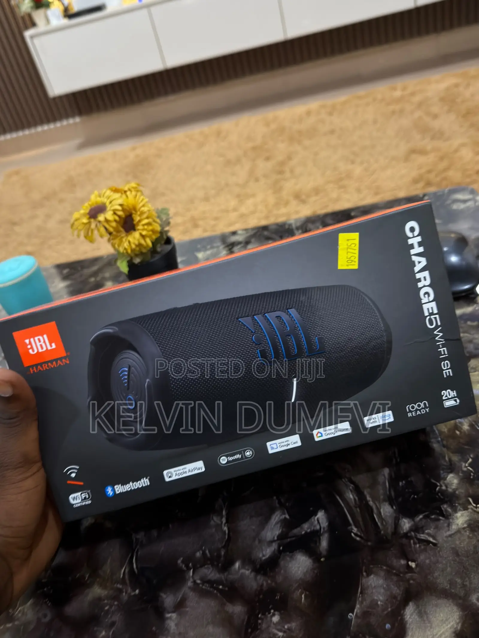 Original JBL CHARGE 5 and Sound Bars